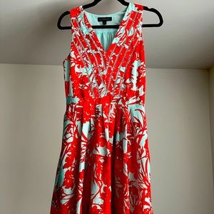 Beautiful Banana Republic Dress!